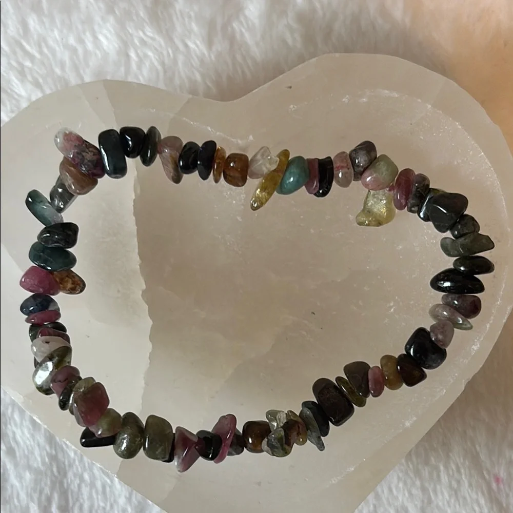Natural Rainbow Tourmaline Chip Bracelet - Picture 1 of 3